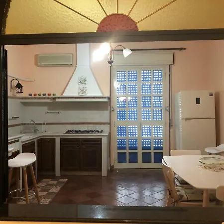 Semesterbostad Casa Vacanze Dei Bronzi *